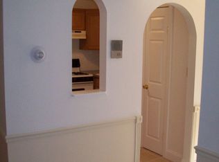 40 Austin Ave APT 104, Greenville, RI 02828