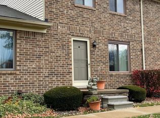 48582 Sugarbush Rd, Chesterfield, MI 48047