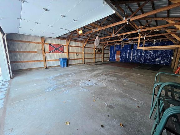 3rd image of 15263 West Reiskes Road