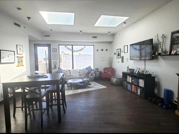 2nd image of 1532 Frankford Ave #3R