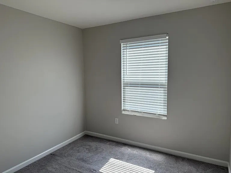 3304 Deerchase Cir — Photo 5