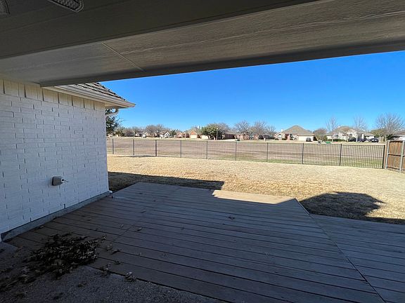 4th image of 340 Creekside Trl