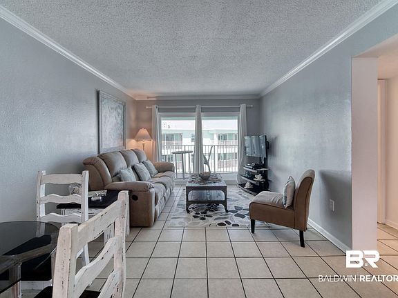 4th image of 913 W Beach Blvd #B-22