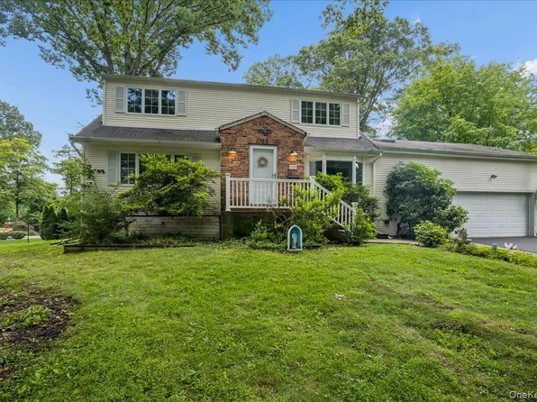 32 Carolina Drive, New City, NY 10956