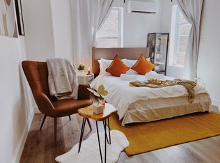 2402 Spruce St APT 3R, Philadelphia, PA 19103