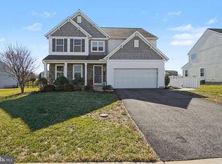 7 Waverly Ln, Carlisle, PA 17015