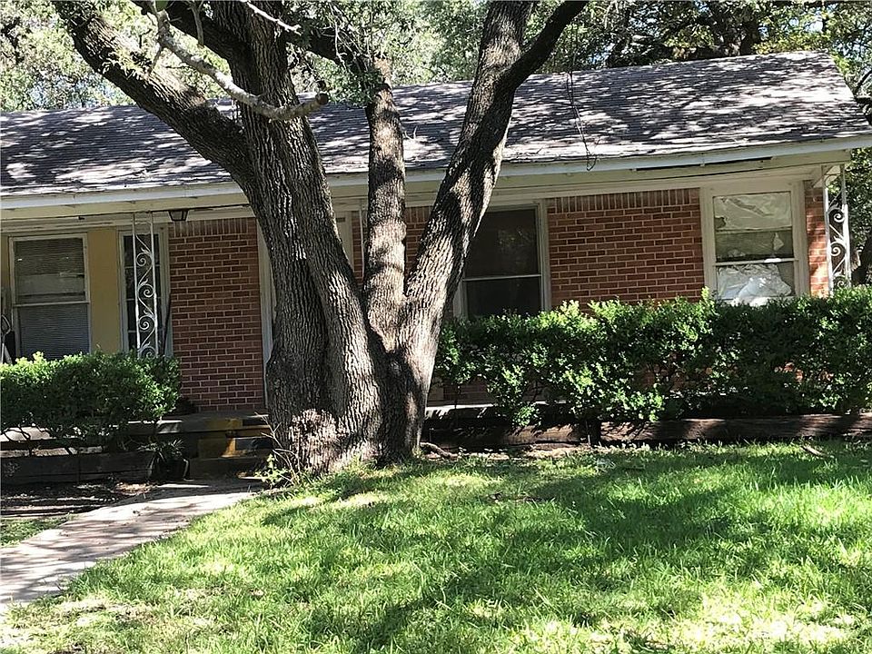 2nd image of 4017 N 27th St