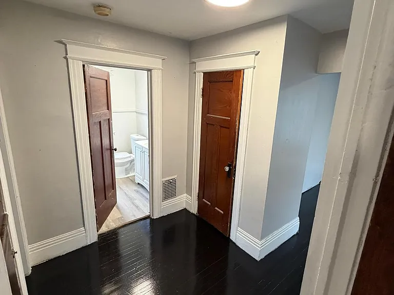 811 Portland Ave #2 — Photo 5