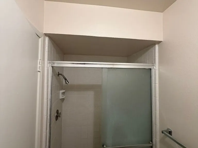 6200 Osullivan Ln — Photo 21