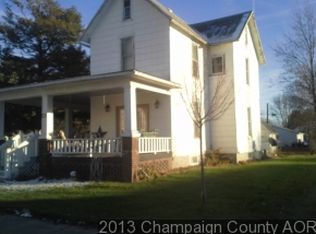 402 W Garfield Ave, Cissna Park, IL 60924