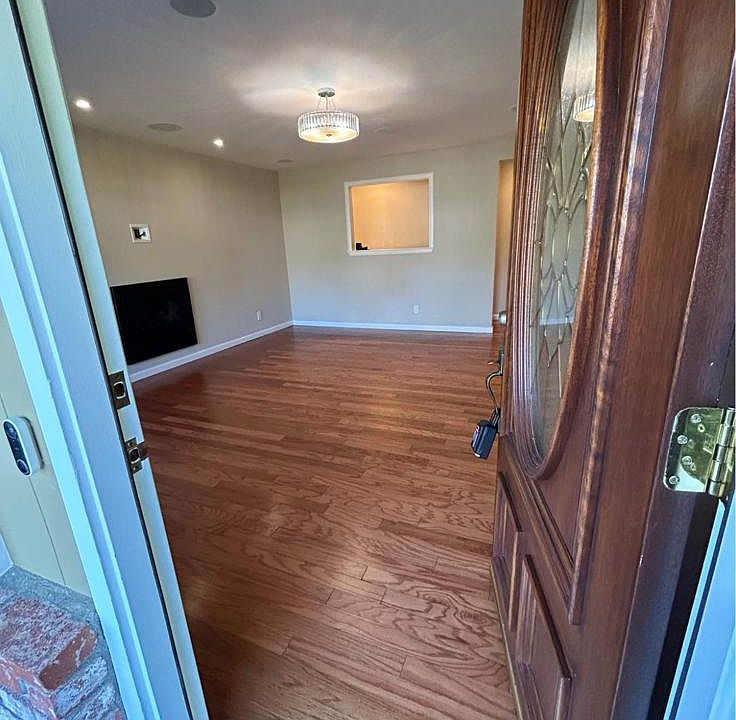 1st image of 175 Michele Cir