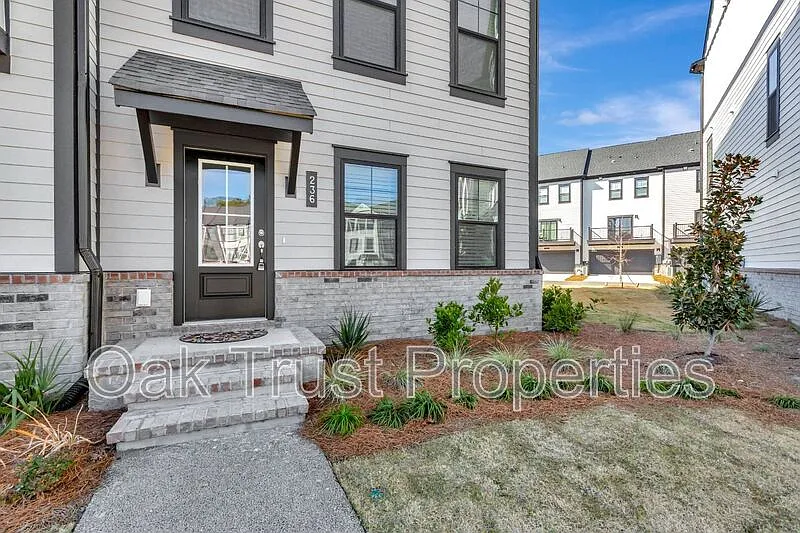 Building Photo - 236 Somerset Acres Dr