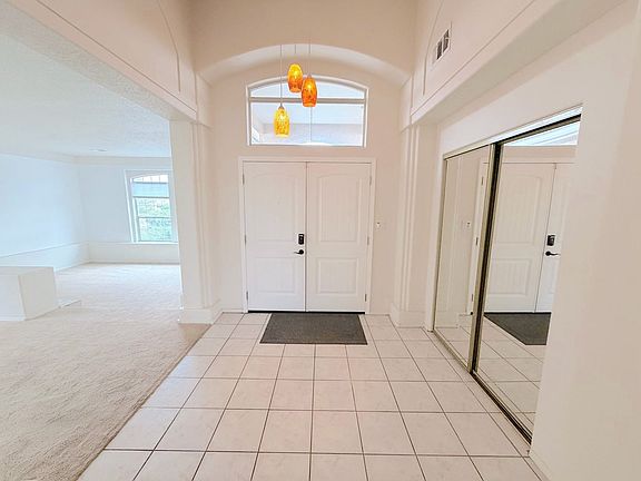 5th image of 5105 Rae Ct NW