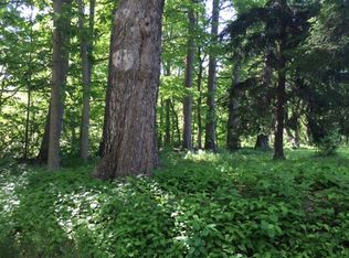 414 Deerfield Rd, Pomfret Center, CT 06259