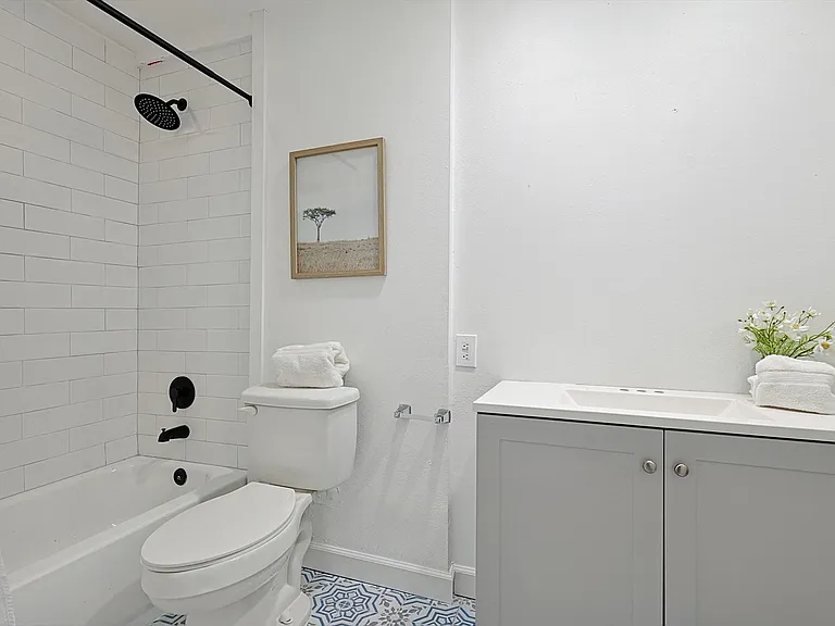 7650 Ronnie Dr — Photo 17