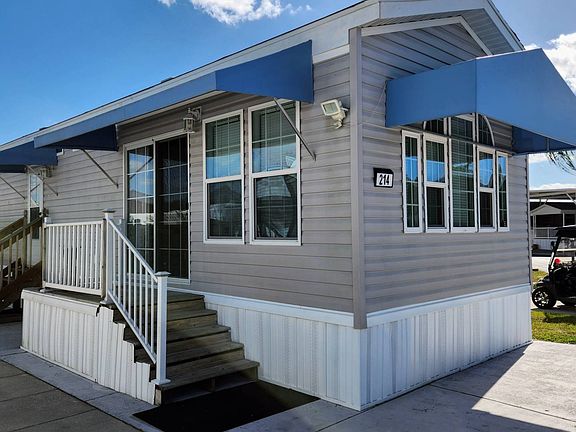 4th image of 214 Augusta Ave #1007