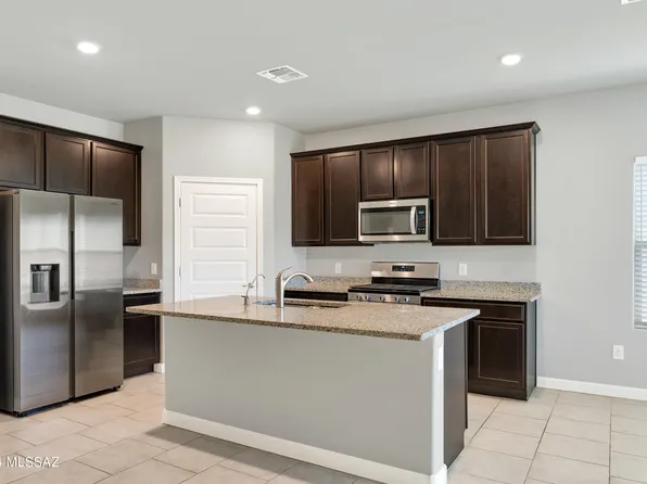 3271 N Baby Bruno Way, Tucson, AZ 85745