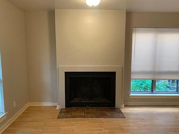 2nd image of 3541 Asbury St