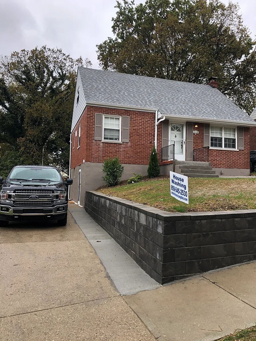 339 Bonnie Leslie Ave photo 1