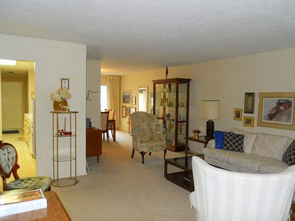 3rd image of 1463 Three Fountains Dr