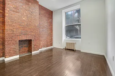 334 West 47th Street, #1CC