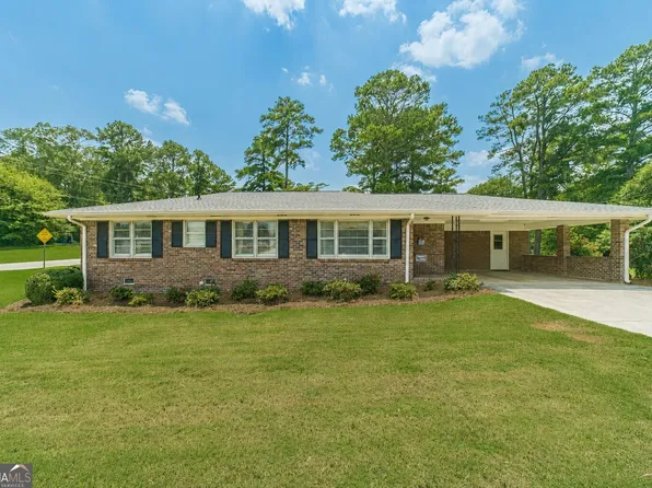 2303 Rockbridge Rd, Stone Mountain, GA 30087