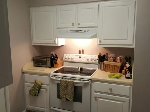 135 Majestic Cir, Virginia Beach, VA 23452