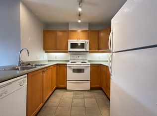 38 7th Ave #404, New Westminster, BC