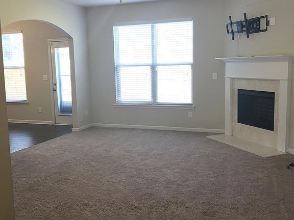 2nd image of 276 Stillwood Dr