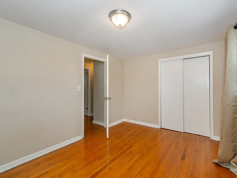 56 Corabelle Ave #2 — Photo 10