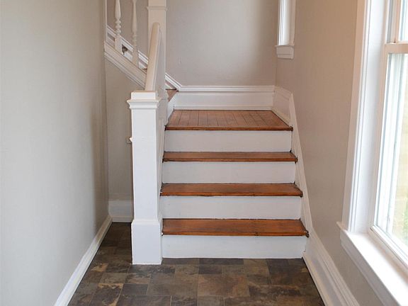 3rd image of 801 S 1st Ave Avenue