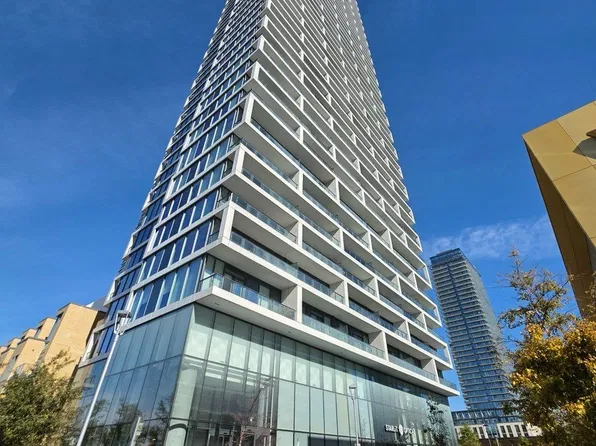 5 Buttermill Ave, Vaughan, ON