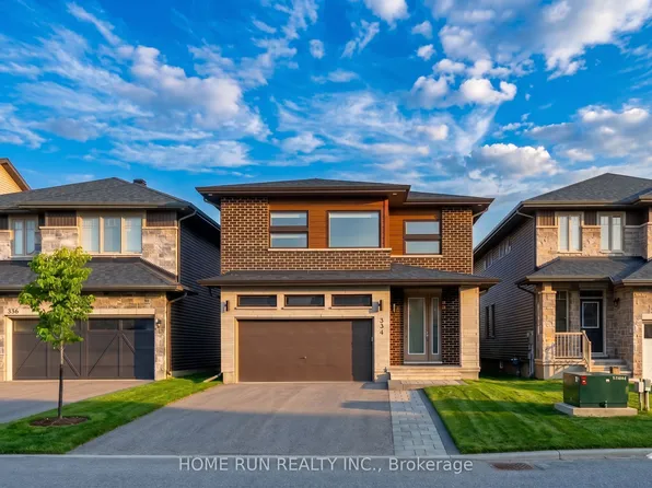 334 Haliburton Hts, Ottawa, ON K2V 0G1