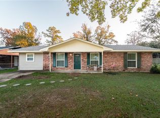 1111 Mockingbird Ln, Oakdale, LA 71463