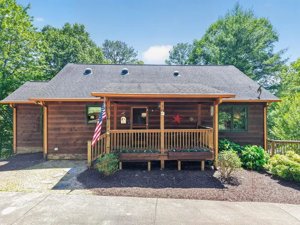 472 Stone Rd, Ellijay, GA 30536
