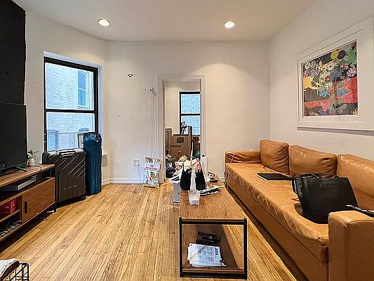 1st image of 128 E 83rd St APT 2B