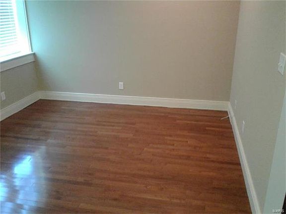5th image of 4101-4111 Magnolia Ave #304