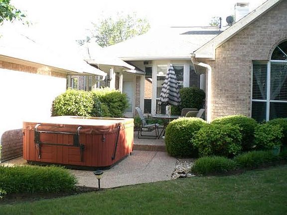 3rd image of 718 Nettleton Dr