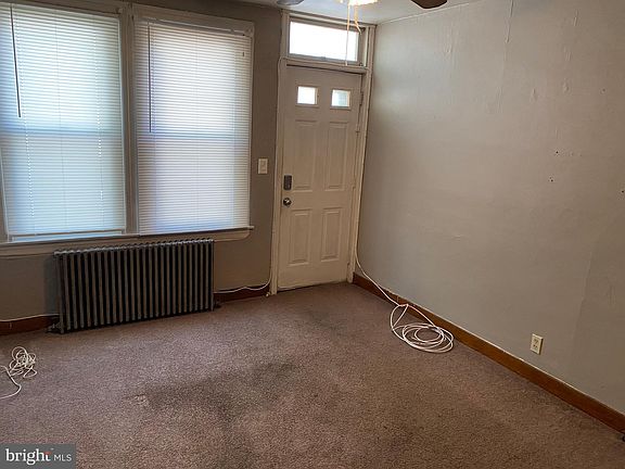 4th image of 259 Ashmore Ave