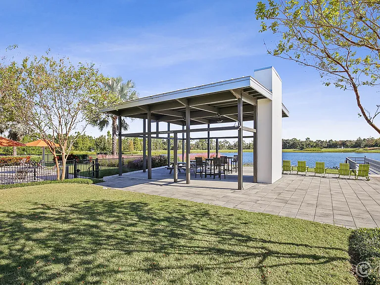 7325 Parkshore Dr — Photo 39