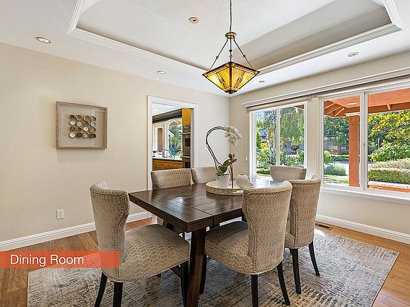 5th image of 1400 Montclaire Pl