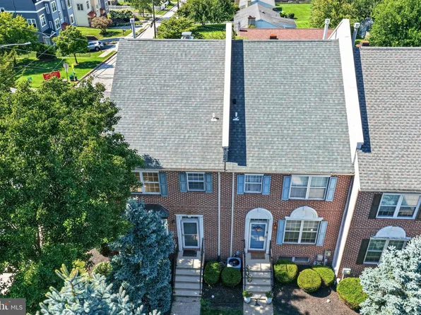535 Bullock St #1, Conshohocken, PA 19428