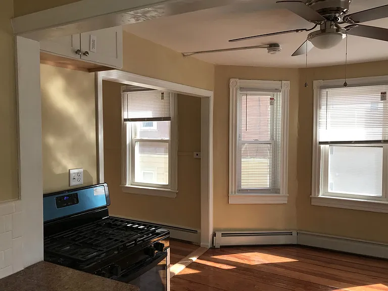 110 Gesler St #3 — Photo 10