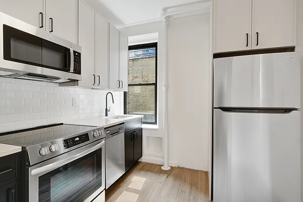 Rented by Peter R. Hungerford, LREB | media 2