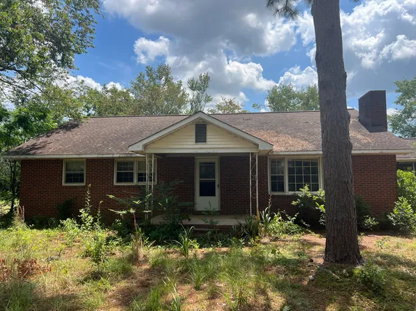 155 Fays Garden Ln, Aiken, SC 29805