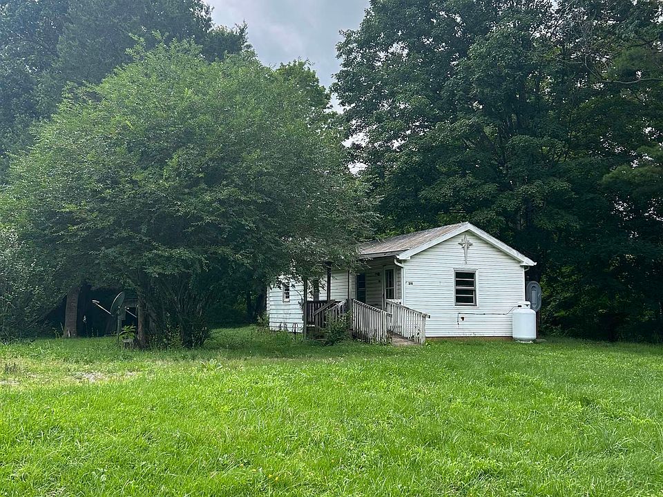 1st image of 210 Maybrook Rd