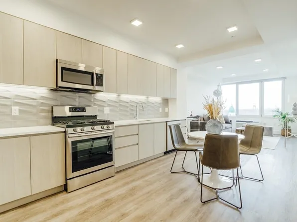 477 Broadway image 3 of 12