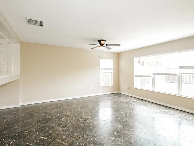 12116 Tree Haven Ave — Photo 5