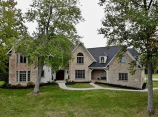 208 Sandalwood Dr, Huntington, WV 25705