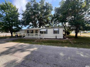 511 W Helen Ave, Christopher, IL 62822